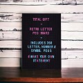 Gadget Man Ireland - Retro Peg Memo Board with 350 Letters and Numbers