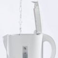 Gadget Man Ireland - Daewoo SDA1650 White 1.7L Plastic Kettle with Chrome Band