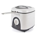 Llloytron 950W Compact Deep Fryer 1LTR - Gadget Man Ireland