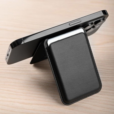 InGenious Magnetic Card Holder - Gadget Man Ireland