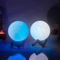 Gadget Man Ireland: Moon Lamp